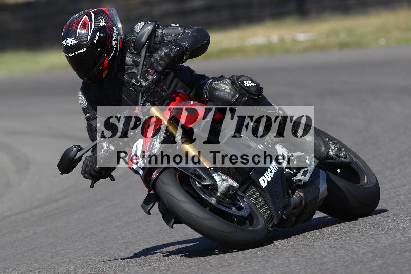 Archiv-2022/53 12.08.2022 Discover The Bike ADR/Race 3/72